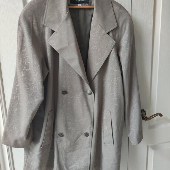 Taupe paisley design Jacket - Picture 1 of 6